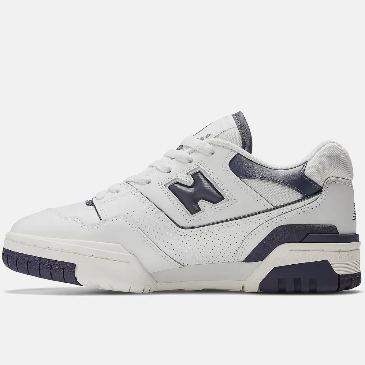 New Balance Sneakers<550 Womens