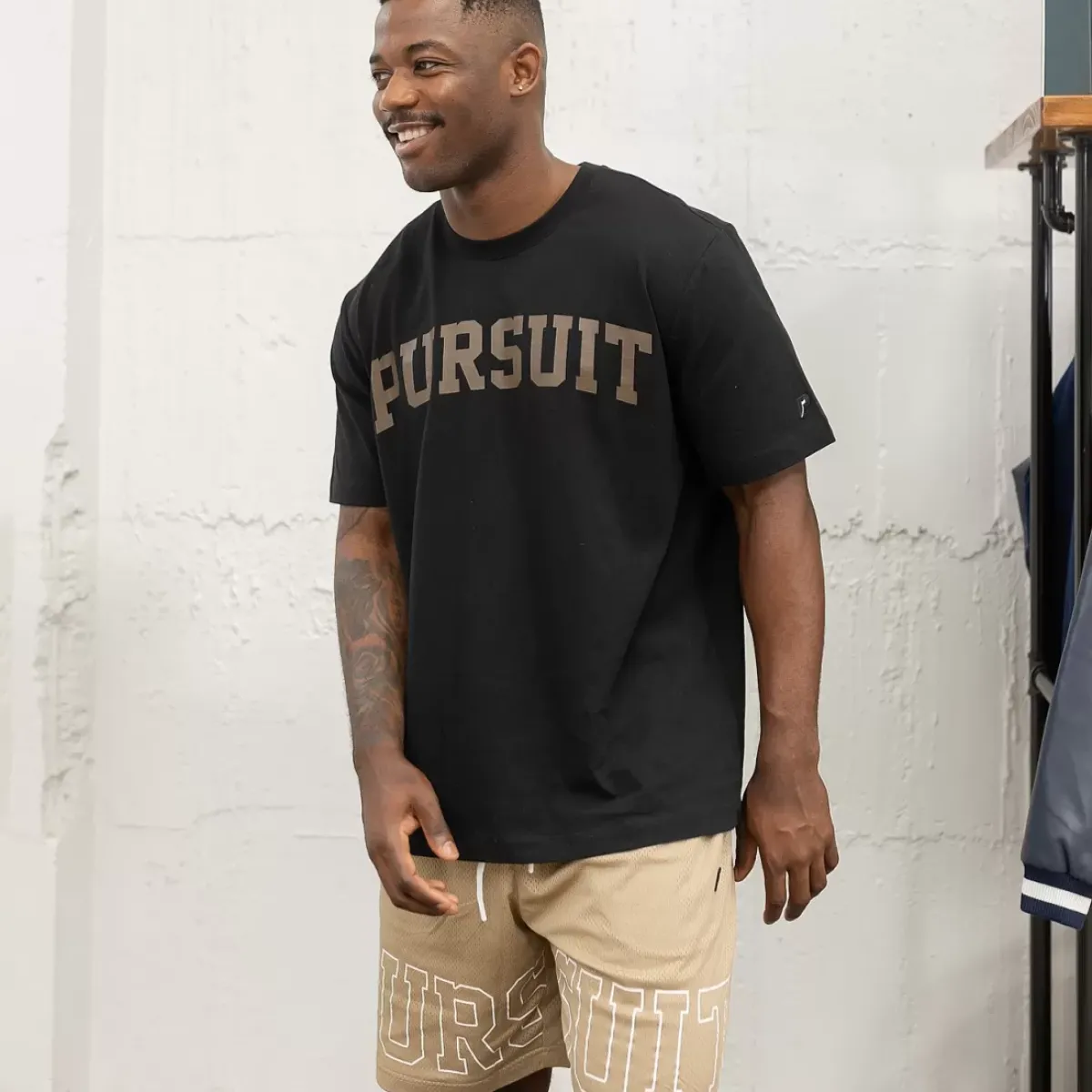 Pursuit of Happiness Tees & Singlets<Arch Classic Tee In Black Unisex