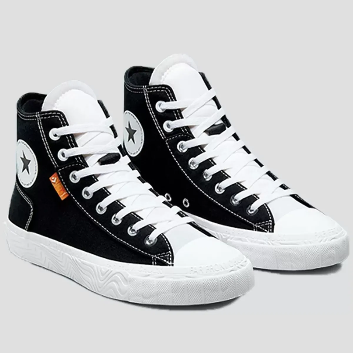 Converse Sneakers<Chuck Taylor Alt Star Canvas High Top Unisex