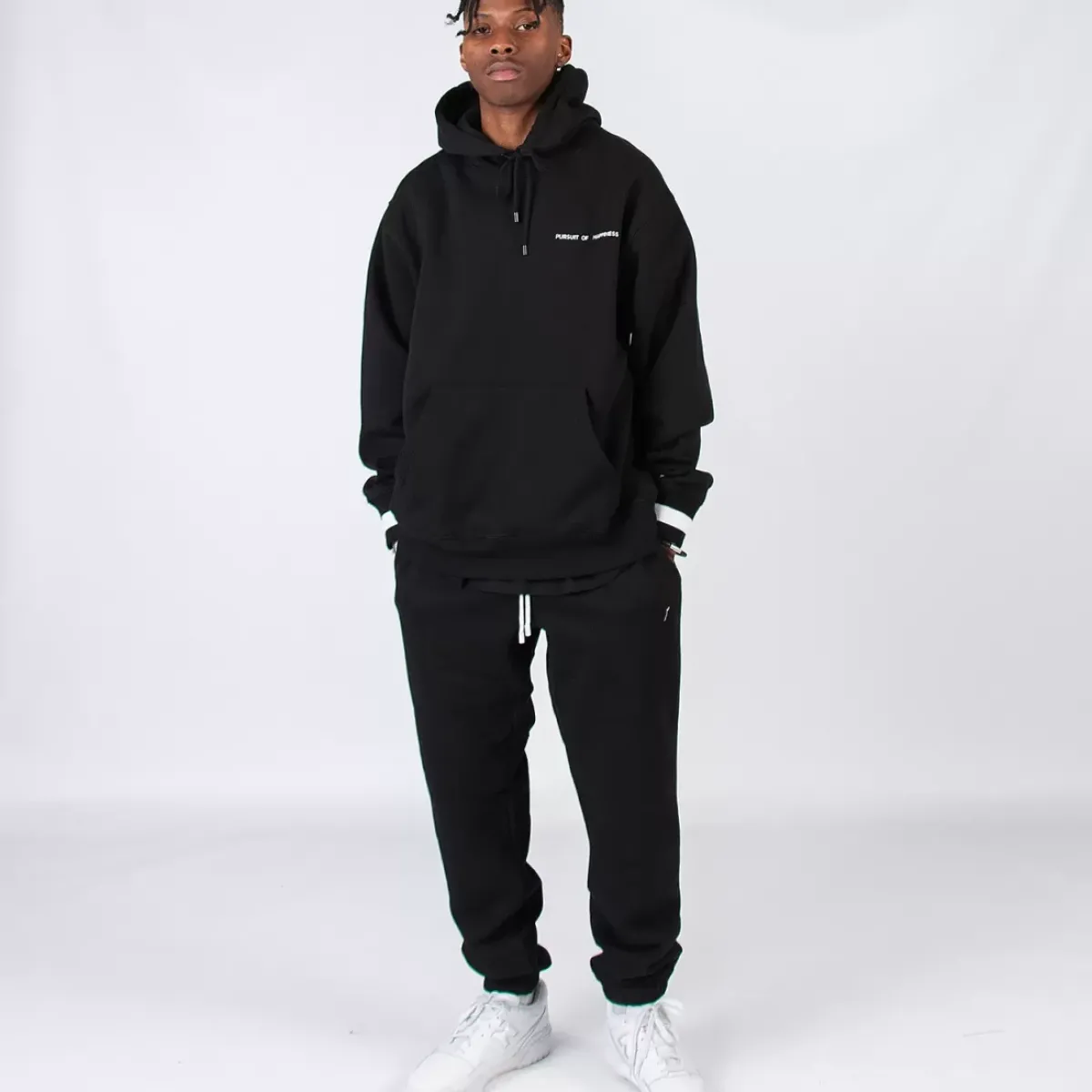 Pursuit of Happiness Hoodies & Crews<Classic Heavyweight Pullover In Midnight/White