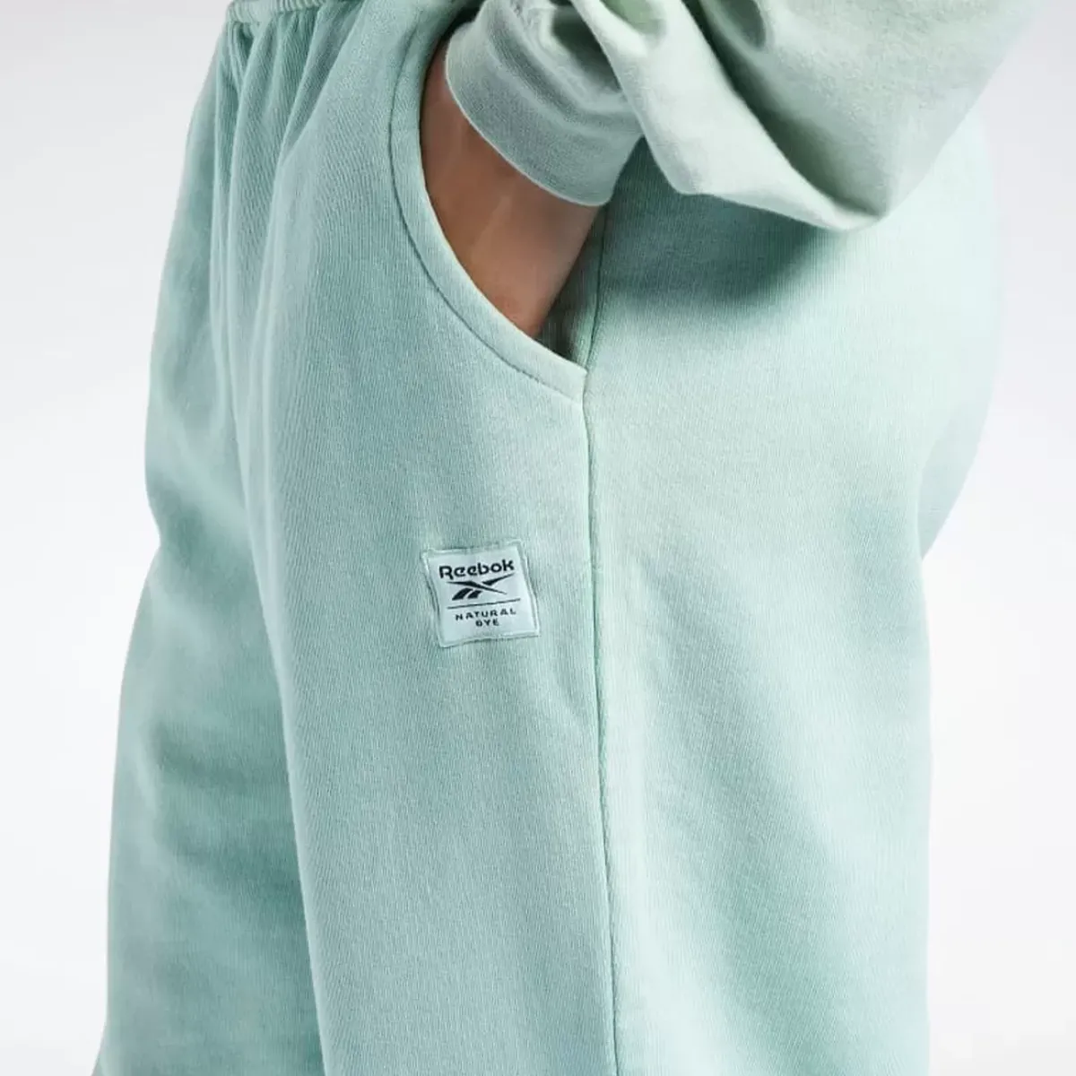 Reebok Pants & Sweats<Classics Natural Dye Small Logo French Terry Pants