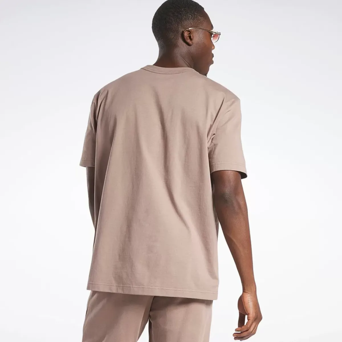 Reebok Tees & Singlets<Classics Small Vector T-Shirt