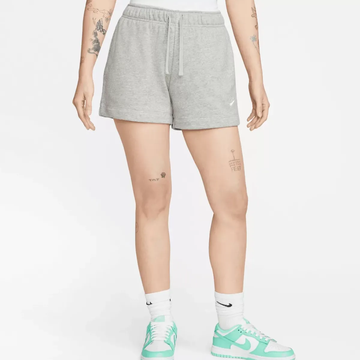 Nike Shorts<Club Fleece Mid-Rise Shorts