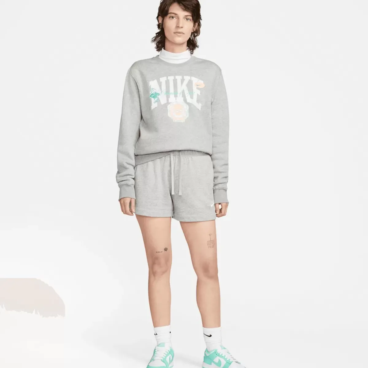 Nike Shorts<Club Fleece Mid-Rise Shorts
