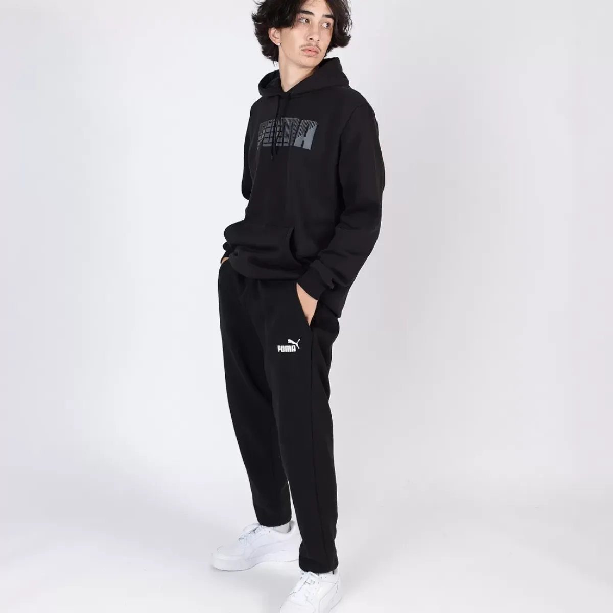 Puma Pants & Sweats<Essentials Logo Pants
