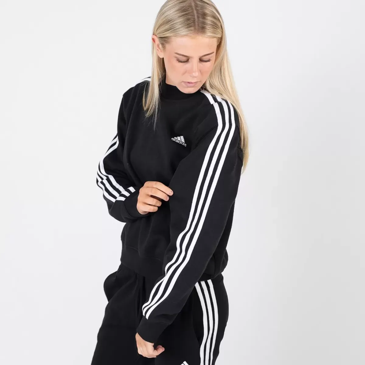 Adidas Sportswear Hoodies & Crews<Essentials 3-Stripes Half Neck Fleece Sweatshirt
