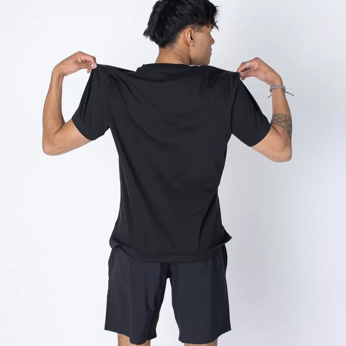 Reebok Tees & Singlets<Identity Classics T-Shirt