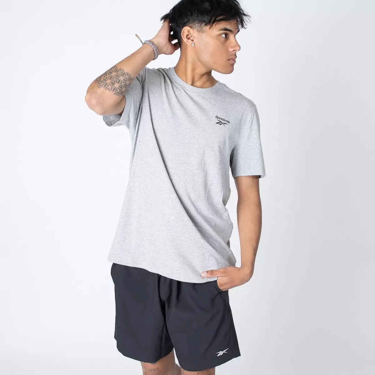 Reebok Tees & Singlets<Identity Classics T-Shirt