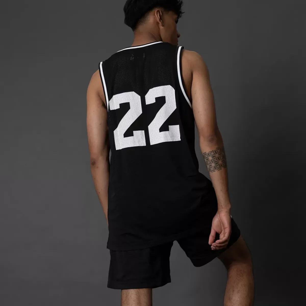 Pursuit of Happiness Tees & Singlets<Loose Mesh Singlet Black