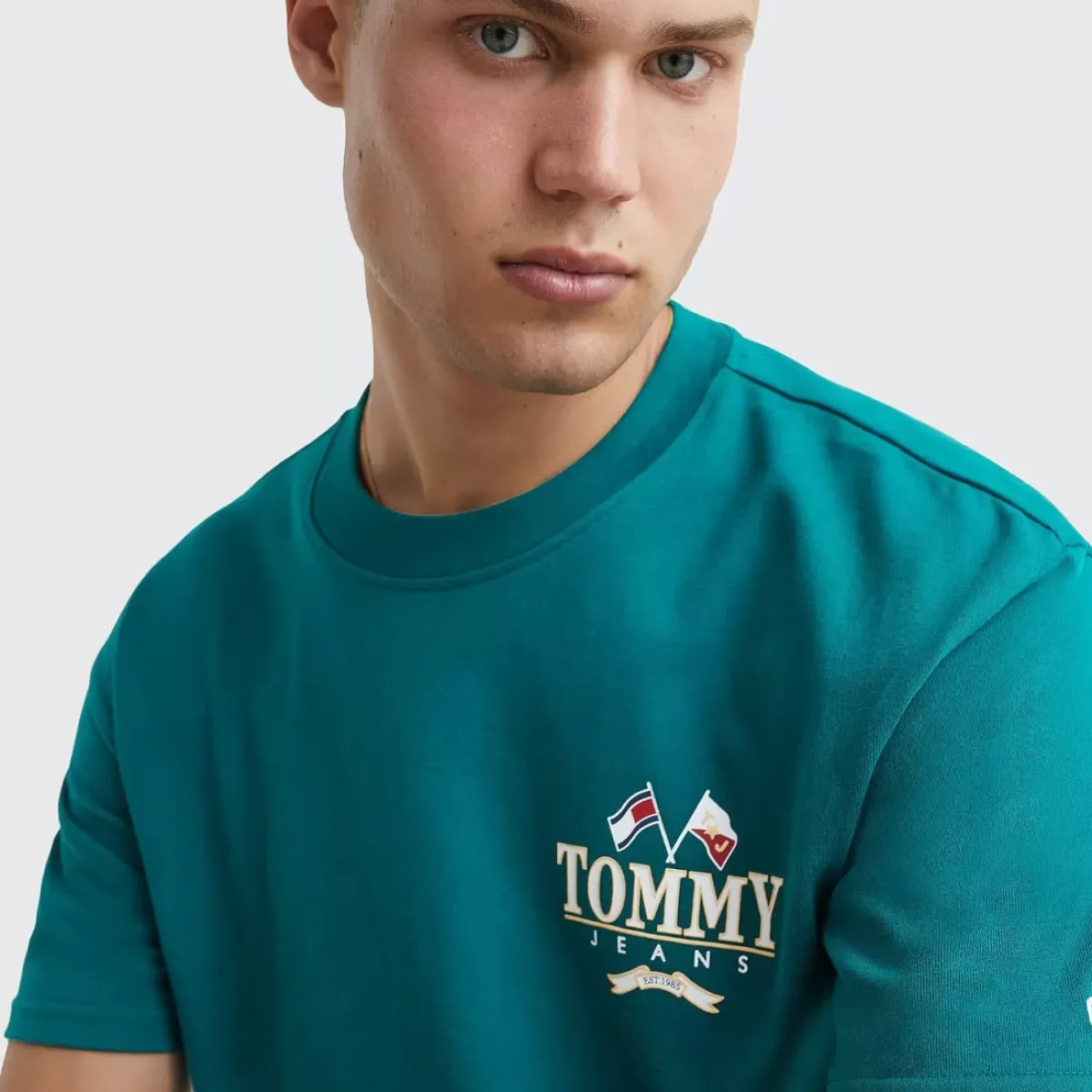 TOMMY HILFIGER Tees & Singlets<Modern Relaxed Back Logo T-Shirt
