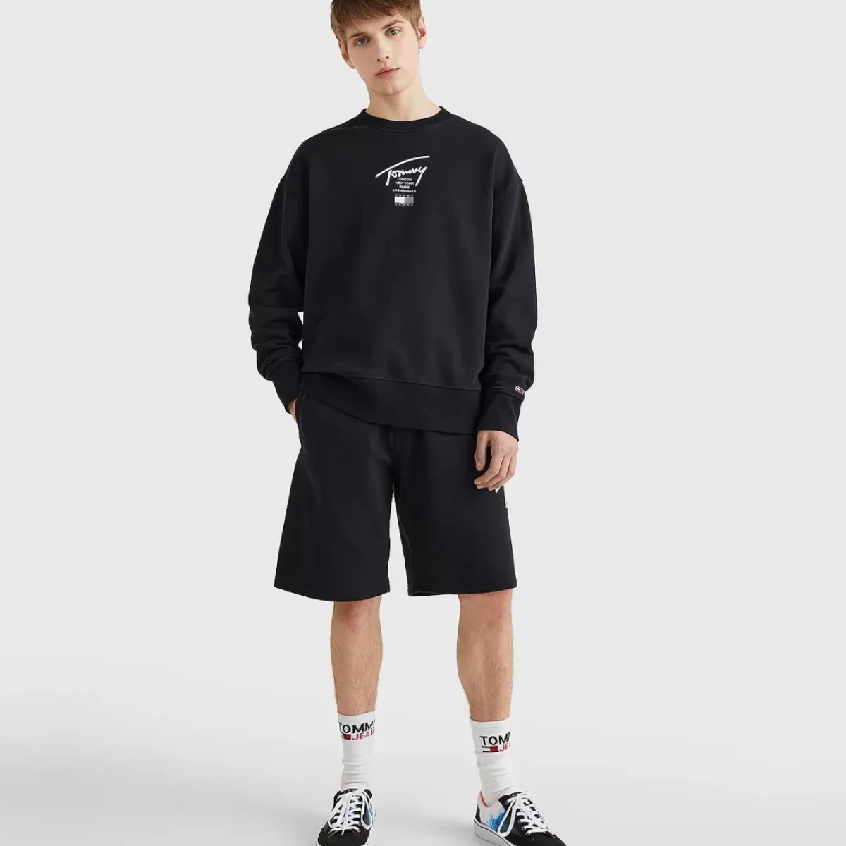TOMMY HILFIGER Hoodies & Crews<Signature Logo Sweatshirt