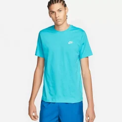 Nike Tees & Singlets<Sportswear Club Tee