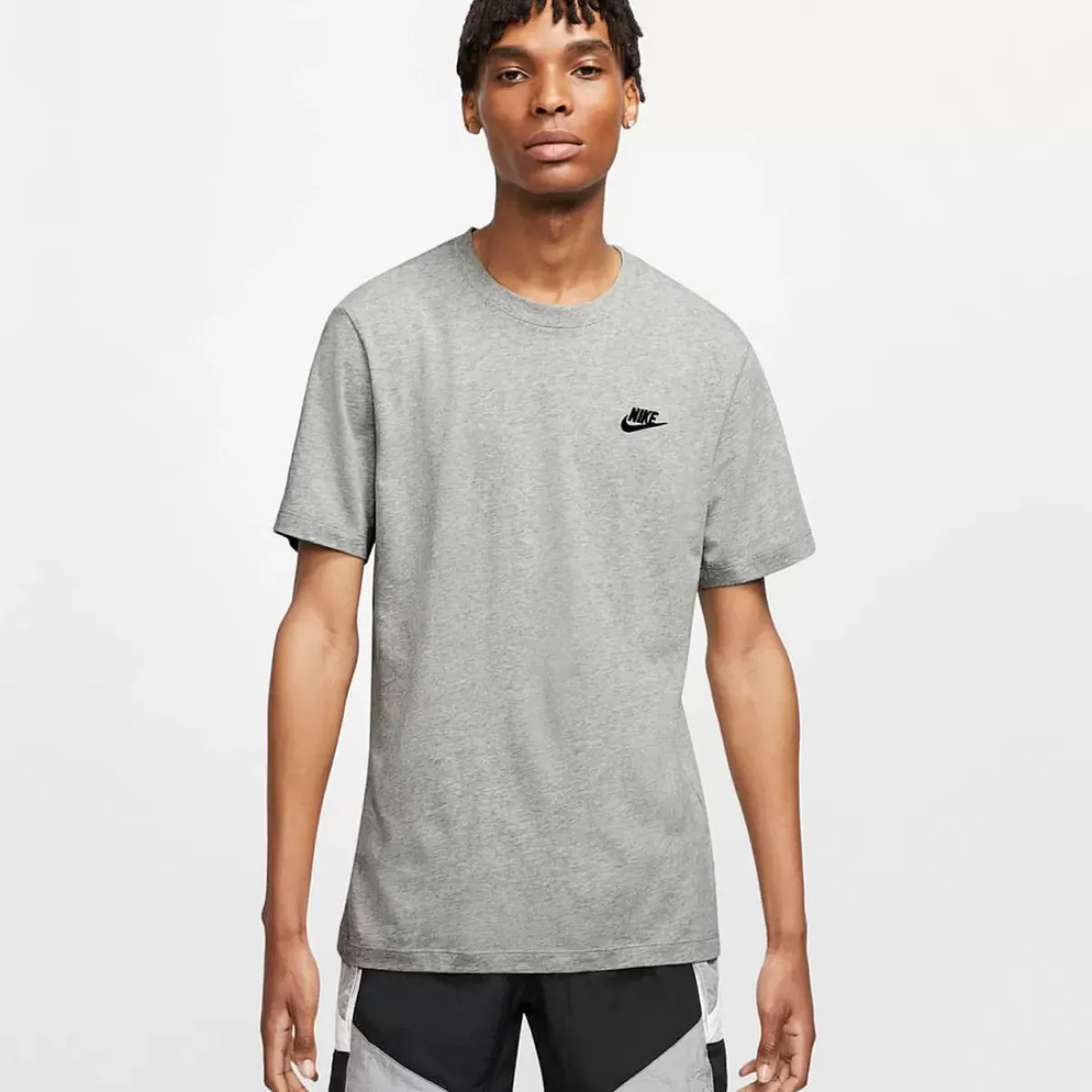 Nike Tees & Singlets<Sportswear Club Tee