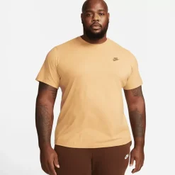 Nike Tees & Singlets<Sportswear Club T-Shirt