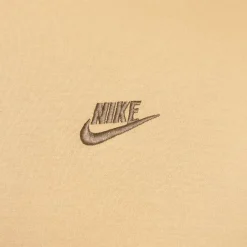 Nike Tees & Singlets<Sportswear Club T-Shirt