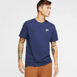 Nike Tees & Singlets<Sportswear Club T-Shirt