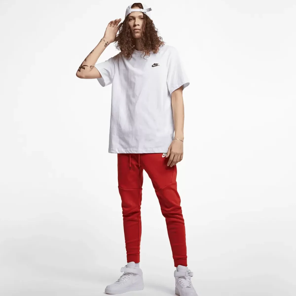 Nike Tees & Singlets<Sportswear Club T-Shirt