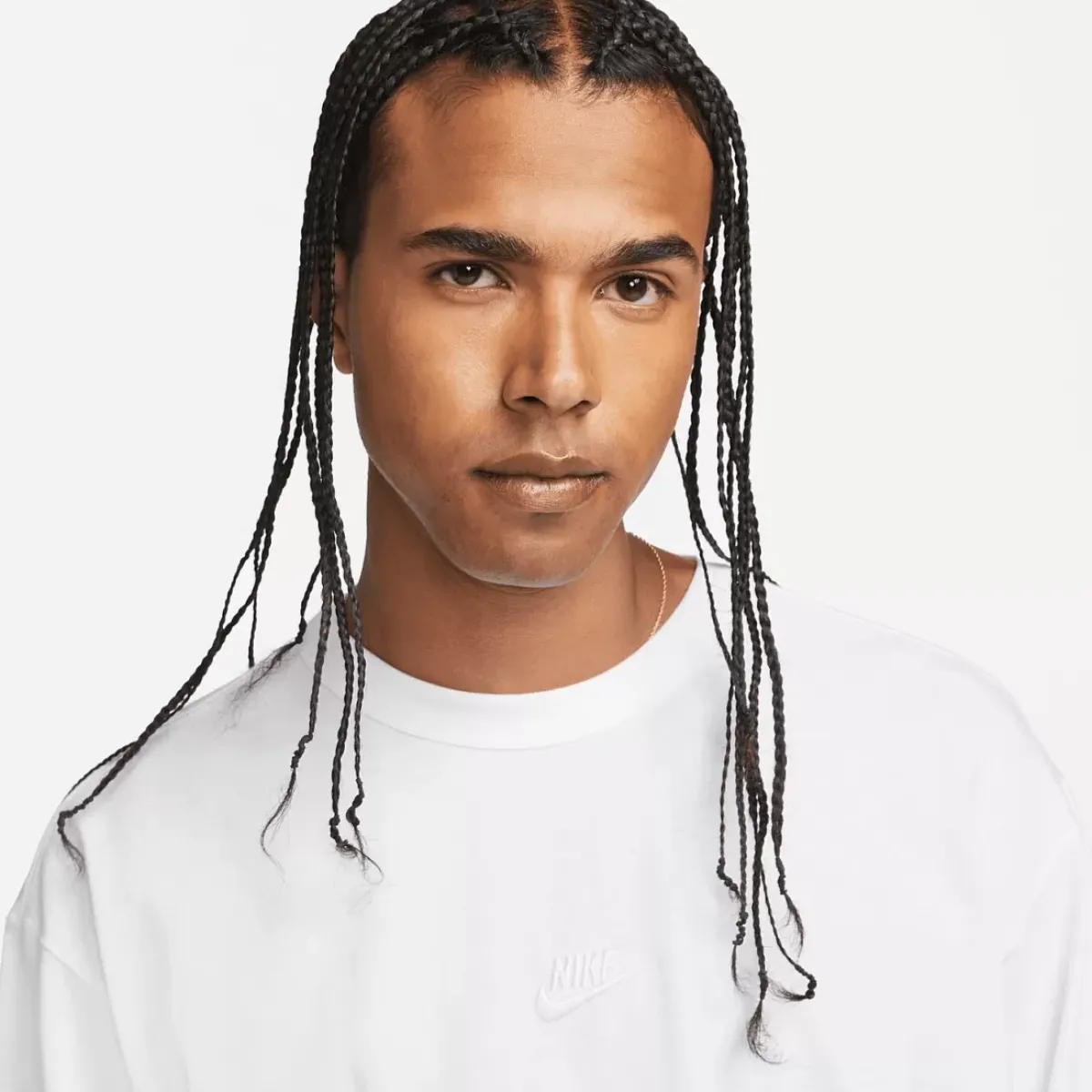 Nike Tees & Singlets<Sportswear Premium Essentials Long-Sleeve Tee