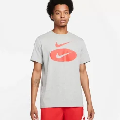 Nike Tees & Singlets<Sportswear Swoosh T-Shirt