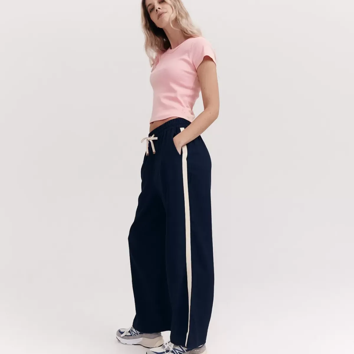 Taylor Sport Pants & Sweats<Weekender Pant In Navy